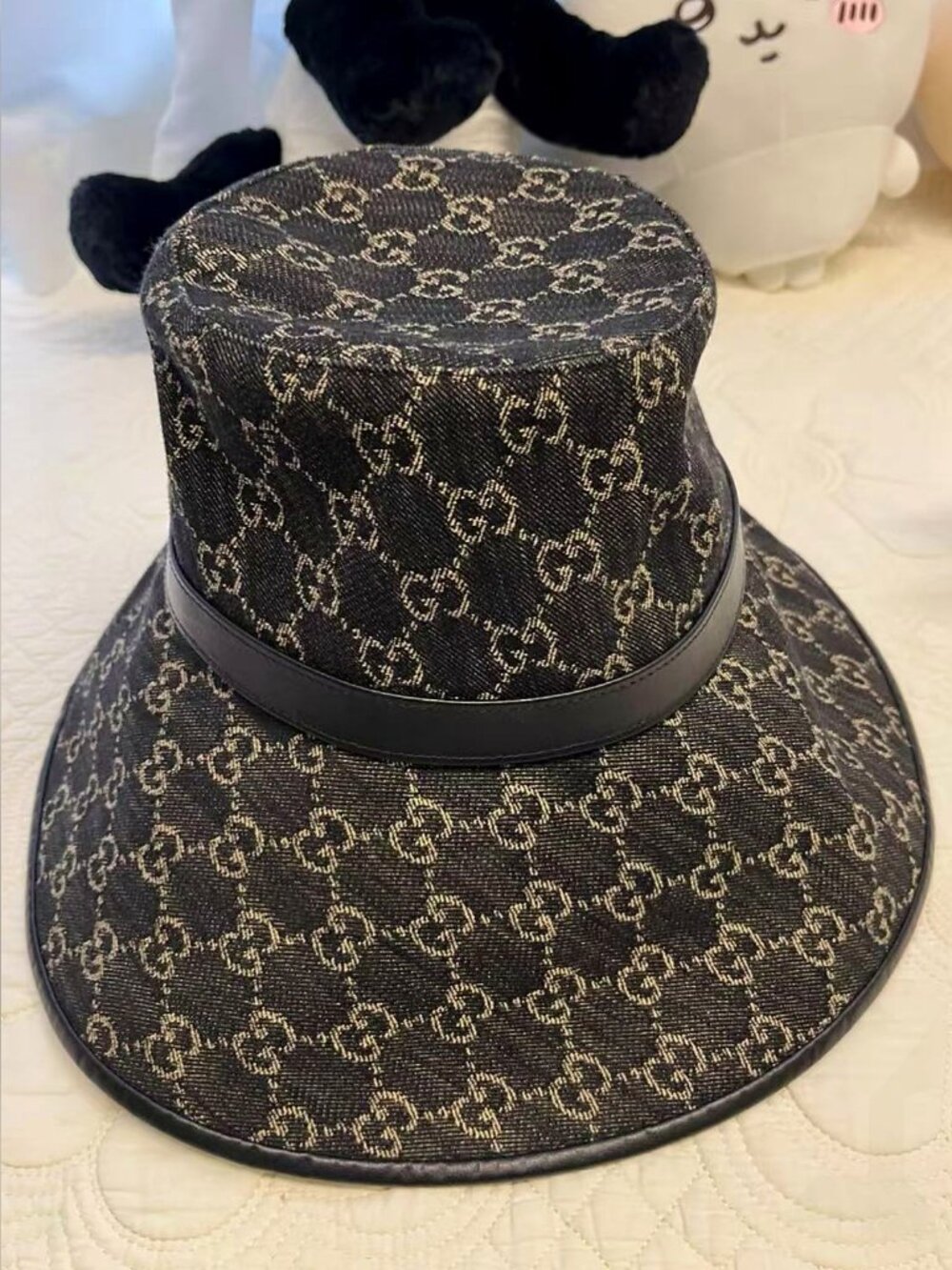 Gucci Vintage Black GG Logo Wide Brim Casual Sun Hat